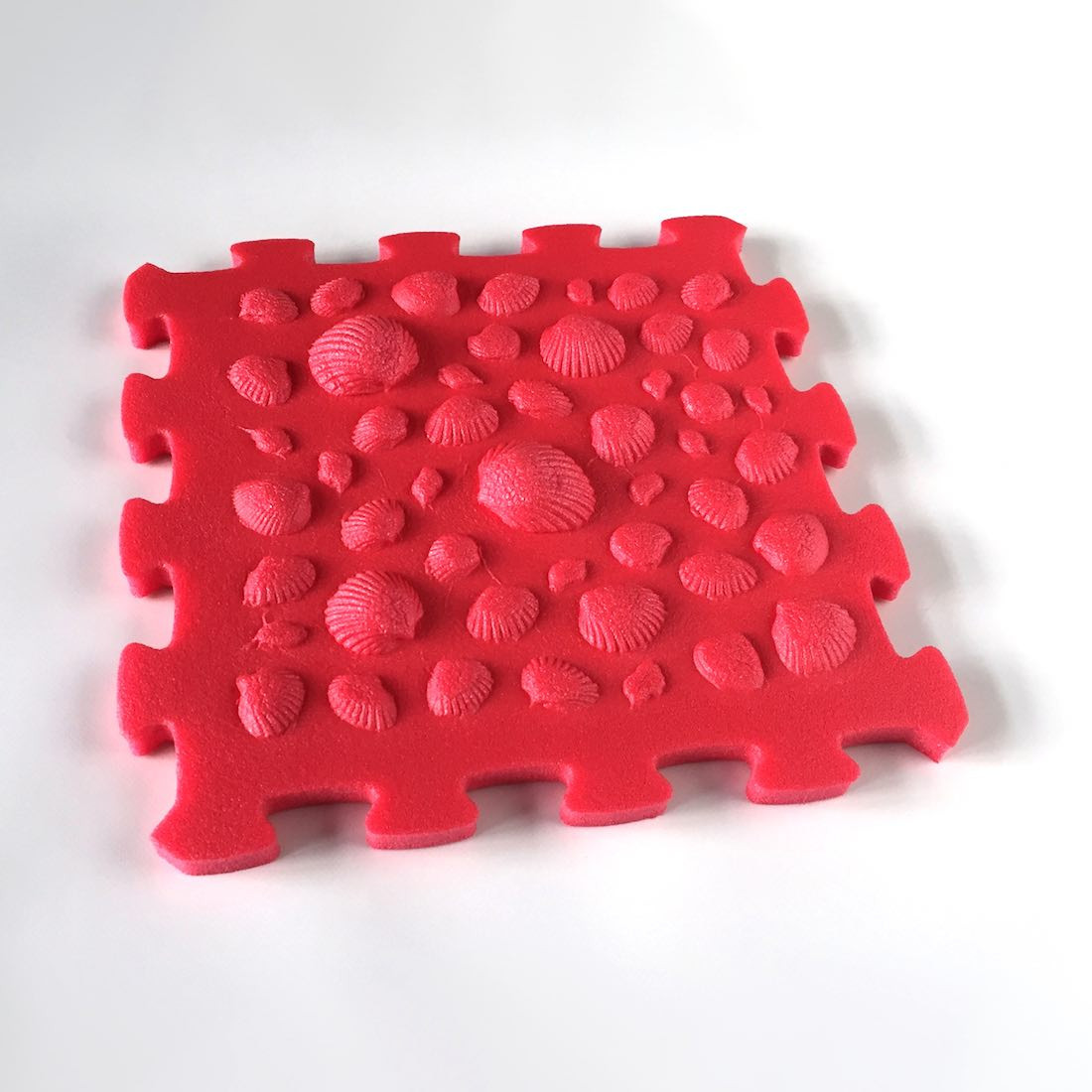 Toyformat Pěnový koberec Stepmat, jednotlivý díl - Červená / Mušle 203386